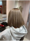 透明感ベージュカラー