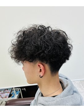 サム S+D HAIR COMMUNITY SAM 無造作だけどしっかり動きが出るツイストスパイラルパーマ
