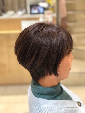 ギンザ シロー(GINZA CIRO) お手入れ簡単つるつるショートボブ