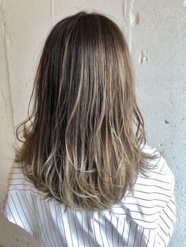 エイト 福岡天神店(EIGHT fukuoka) 【EIGHT福岡】nabe_long_バレイヤージュミルクティーベージュ★