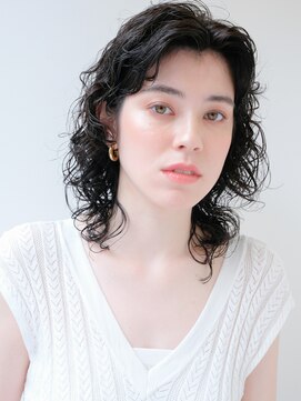 ピークアブー 銀座並木通り(PEEK-A-BOO) 【デザインパーマ】ミディアムウルフのウェーブパーマ