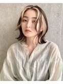 外ハネ切りっぱなしボブ