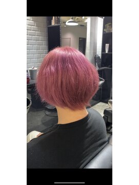 ボルド(MEN'S HAIR SALON BORDO) ミディアムセンターパート ピンク系カラー