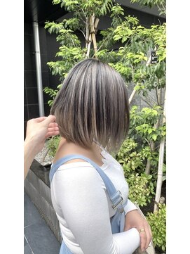 ユートピア(U topia) バレイヤージュ/ハイライト/アースカラー/ボブ