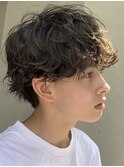 波巻きスパイラルパーマメンズマッシュウルフヘアメンズパーマ