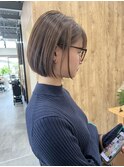 ボブ×オリーブベージュ