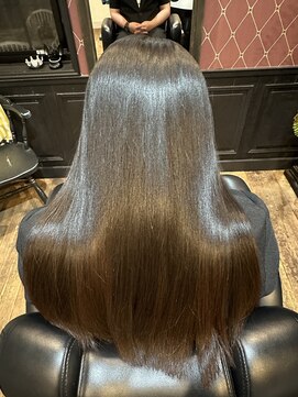 サロンドクロエ(Salon de Chloe) プレミアストレートロング