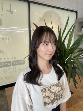 リトバイプティパ(Lit by petit-pas) 艶カラー