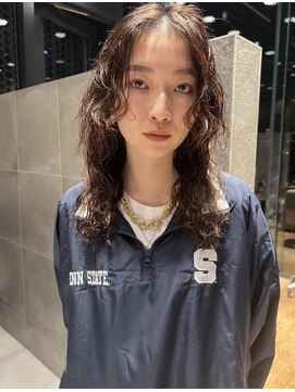 アンバー(AMBER) ミディアムウルフレイヤー