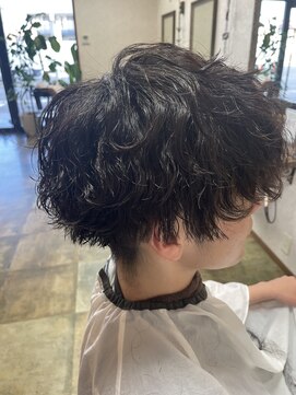 モイブラン(moi Blanc) 波巻きスパイラルのミックスパーマ