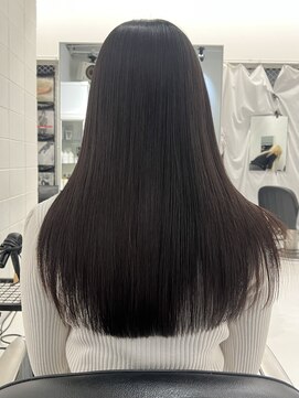 ココ 原宿(KOKO) レイヤー黒髪小顔クラゲヘアーオリーブグレーココアベージュ