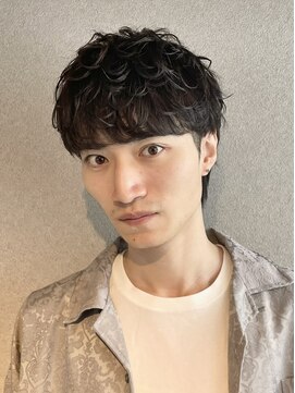 ブルニール 中崎町(BLEUNIR) シャドウパーマ　無造作　韓国メンズ　シースルーマッシュ