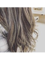 アンシェリ バイ フラミューム 戸塚店(Ancheri by flammeum) 細めのハイライト。「ブラウン」