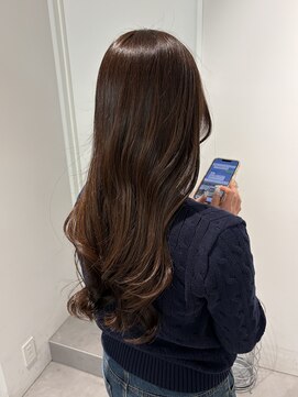 トリッカ シブヤ(TRICCA SHIBUYA) ロングレイヤー/艶髪/柔らかベージュ/ウェーブ巻き