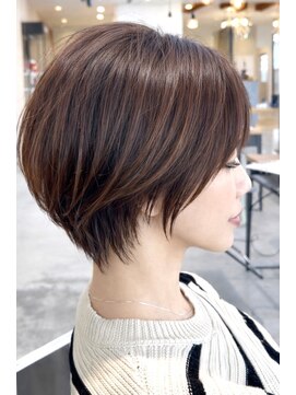 グランデュール 東静岡池田店(GRANDEUR) 大人ショートボブダークアッシュ20代30代40代東静岡草薙
