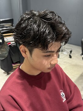 ハイプ(HYPE) フェザーパーマ/センターパート/シャドウパーマ/眉毛