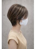 白髪ぼかしハイライトで立体感大人ショート