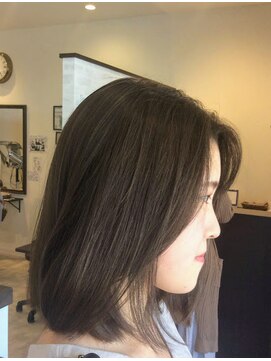 スリービープラス(3beplus) 鎖骨上ボブでまとまりの良い髪へ