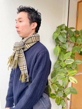シツ(situ) ショートスタイルの無造作パーマ