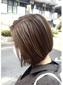 ナチュラルハイライトボブ