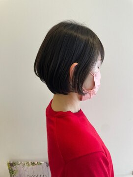 モック(moc) 女性らしいフェミニンなショートスタイル