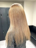 ラフ 新宿(Laff)&nbsp;新宿　イルミナカラー　ケアブリーチ　ミルクティー