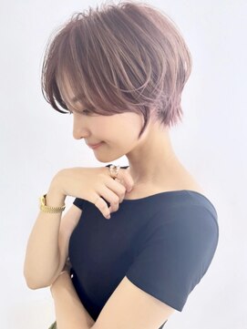 アンド ストーリーズ(&STORIES) 大人可愛い前髪ありのひし形マッシュショートパーマ３0代４0代