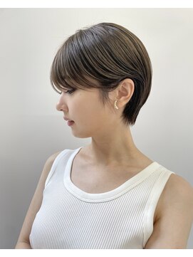 ミィ 表参道(mee.) デザインカラー/レイヤーカット/ウェットヘア/オリーブベージュ