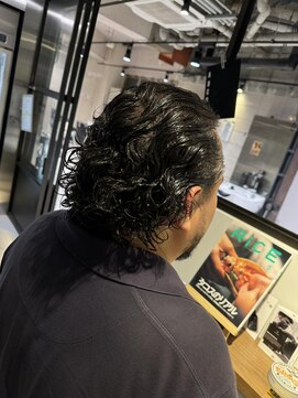 フランクスバーバーザスタンド(Frank’s barber the stand) オールバックカーリーメキシカンスタイルE