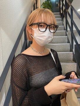 ベル(BEL) ブロンドヘア/ボブ