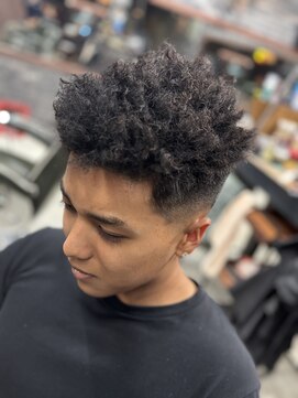 スリーセント 栄(3/cent) アフロヘア