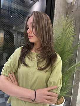 ルーフアクト(LUFE act) 透明感　ハイライトカラー