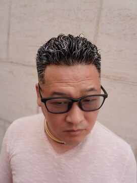 メンズグルーミングナンバーナイン(MEN'S GROOMING NUMBER NINE) フェードカット/姫路バーバー