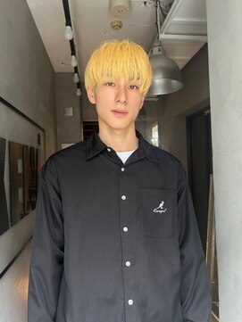 ジーナ(XENA) ホワイトブロンド　ブリーチ抜きっぱなし