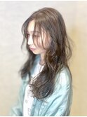 オリーブブラウン/ロングパーマ/顔周りカット
