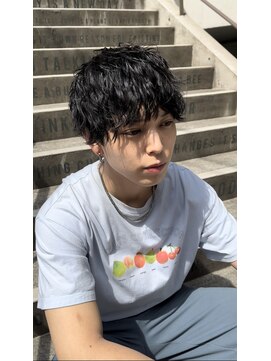 ユーフォリア 渋谷グランデ(Euphoria SHIBUYA GRANDE) 刈り上げ×束感×パーマ×センターパート×ナチュラル