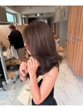 ガリカ 博多(Gallica) あつかいやすいミディアムレイヤー/簡単スタイリング