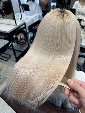 アディクト イースト 東陽町東口(addict EAST) ホワイトブリーチ＿髪質改善＿縮毛矯正［東陽町駅］