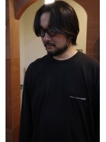 エディ(Edy)&nbsp;メンズセンターパートカルマパーマ韓国ヘアブラウンカラー岡山