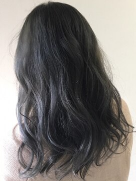 ラックスビー オオサカ  梅田茶屋町店(LUXBE OSAKA) グレージュミディ　ｂｙAKI 【LUXBE梅田茶屋町店】