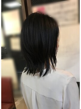 ジュン ミザール(Jun Mizar) くびれミディアムスタイル