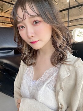 ワンス(Once) once 前髪パッツン インナーカラーベージュ韓国風 by.KOHEI