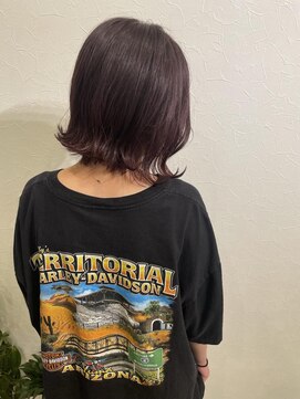 ラテ ヘア リリィ(latte hair lily) 大人可愛い/外はねボブ