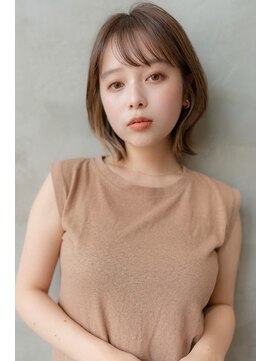 ケアリー 調布(Carelly) フェザーバングカーキグレージュ大人かわいいマッシュショート