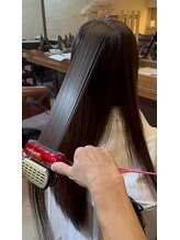 カラー、縮毛矯正と抜群の相性で新次元のダメージレスを実現します。