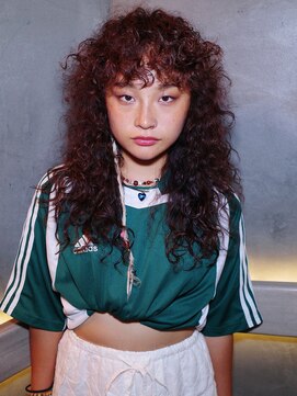 キヴィ(kivi) くるくるパーマ