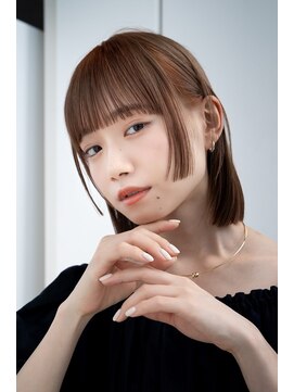 レノラ 本町(LENORA) 20代30代大人かわいいナチュラル暗髪エアーストレートヘア