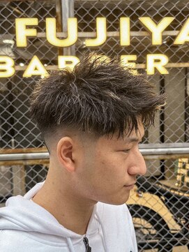 フジヤマ バーバー ショップ(FUJIYAMA BARBER SHOP) ツイストパーマ/アップバング