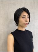 ショートボブ　グラデーションボブ　ショートカット　耳掛け