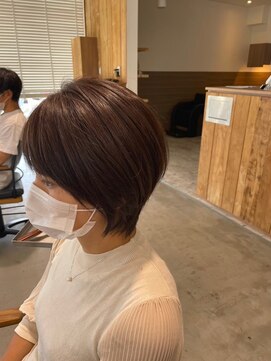 グランデュール 東静岡池田店(GRANDEUR) 東静岡ショートボブくびれショートイルミナカラー顔周りレイヤー